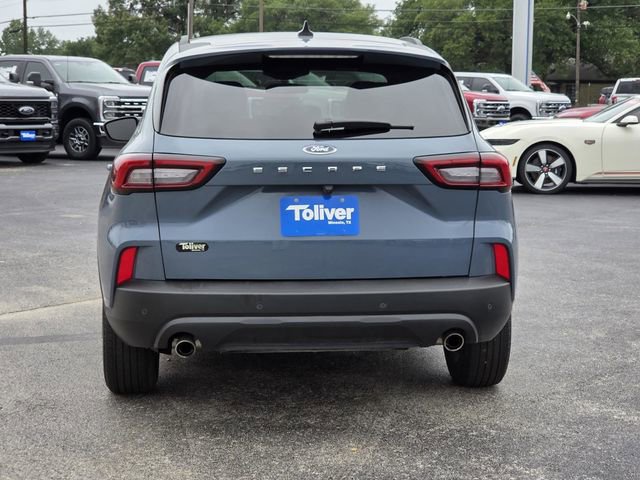 Used 2025 Ford Escape ST-Line w/ Tech Pack #1 FWD image 6