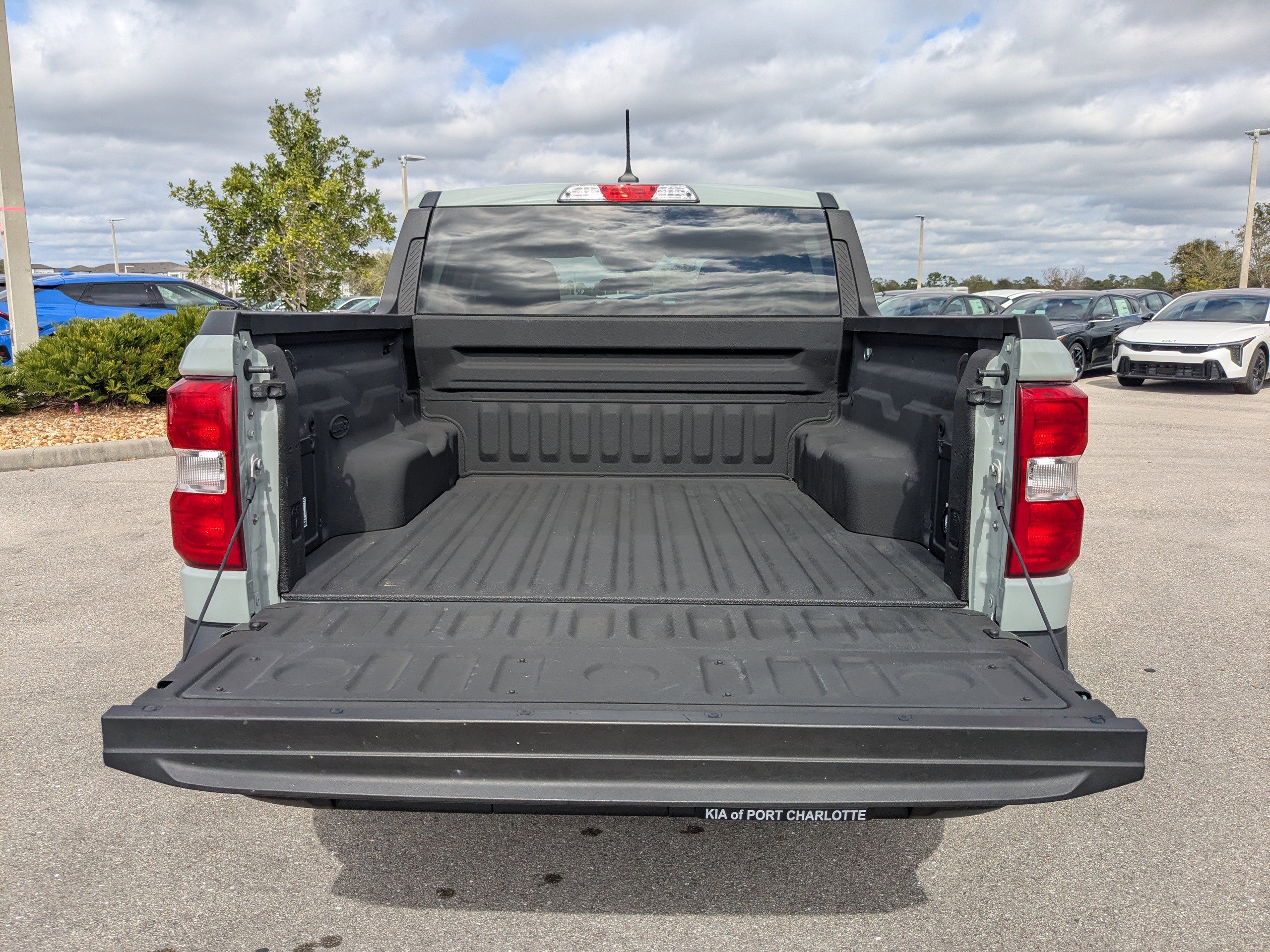 Used 2024 Ford Maverick XL image 15