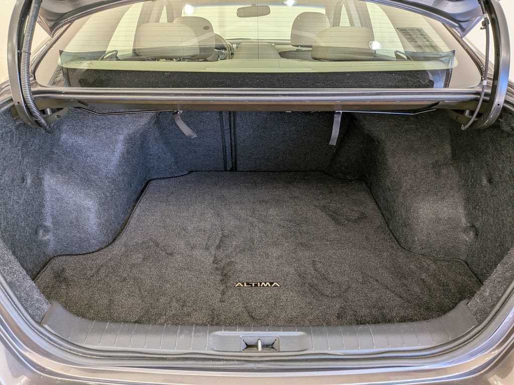 Used 2015 Nissan Altima 2.5 SL w/ Technology Package FWD image 29