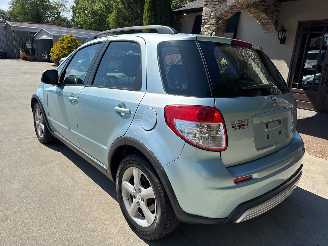 Used 2009 Suzuki SX4 AWD Hatchback image 3