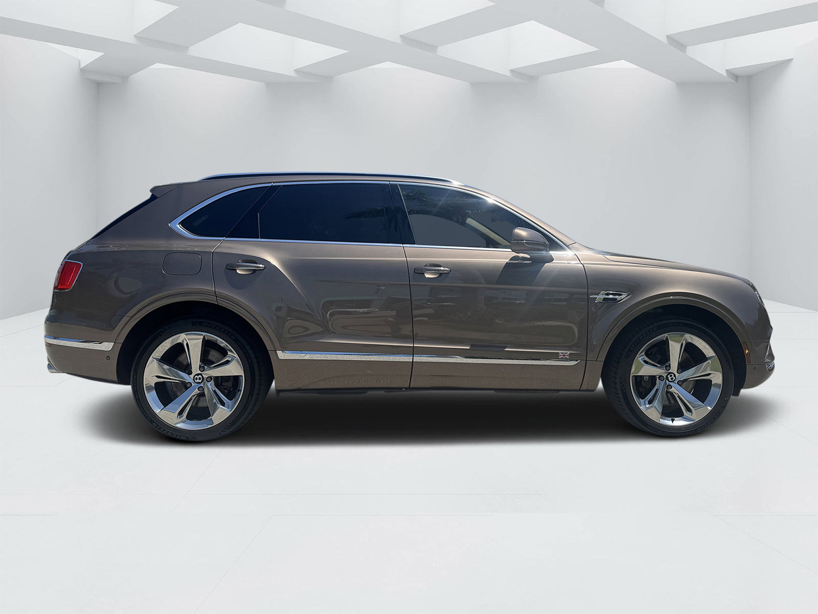 Used 2018 Bentley Bentayga image 15