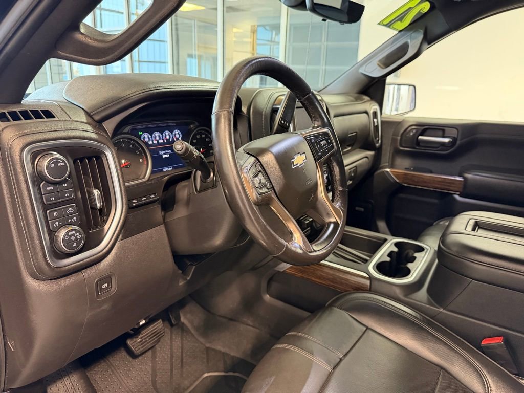Used 2021 Chevrolet Silverado 1500 High Country w/ Technology Package AWD/4WD image 9