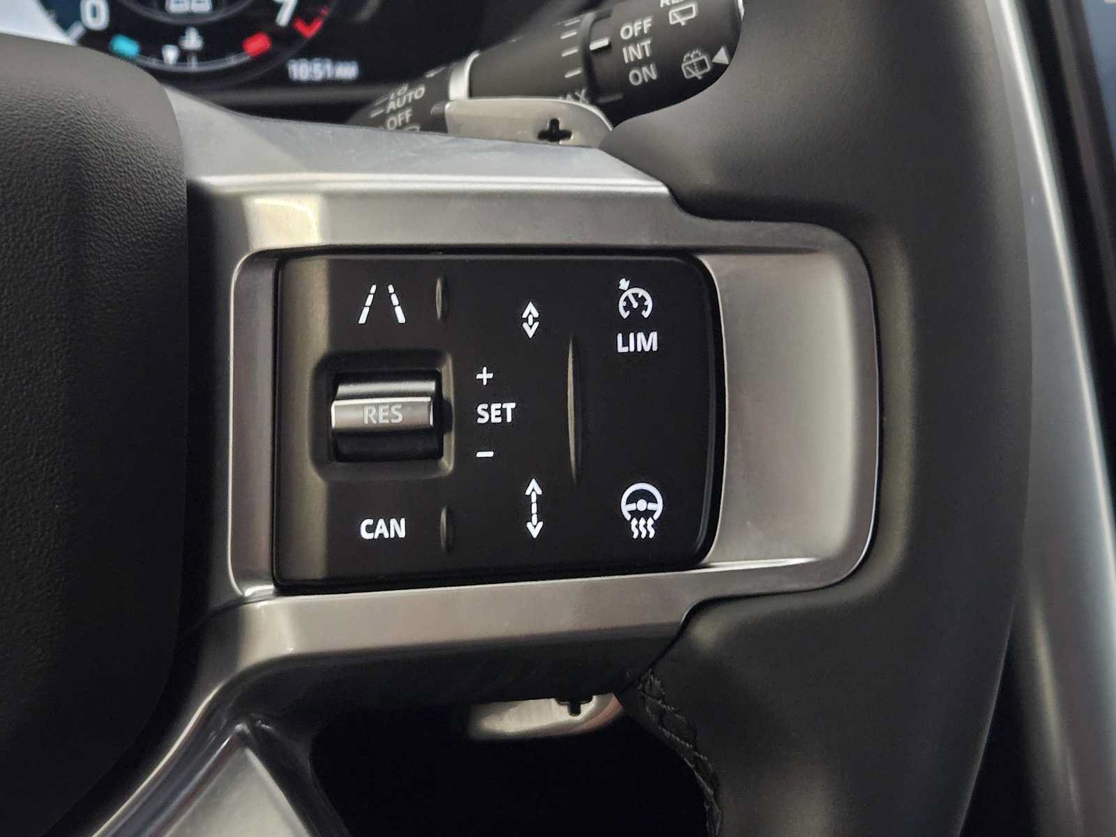 Used 2026 Land Rover Discovery S AWD/4WD image 27