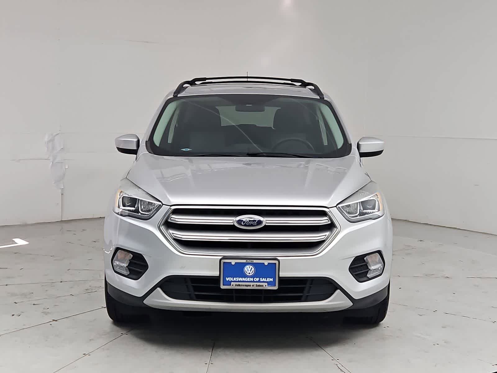 Used 2017 Ford Escape SE w/ Equipment Group 201A AWD/4WD image 9
