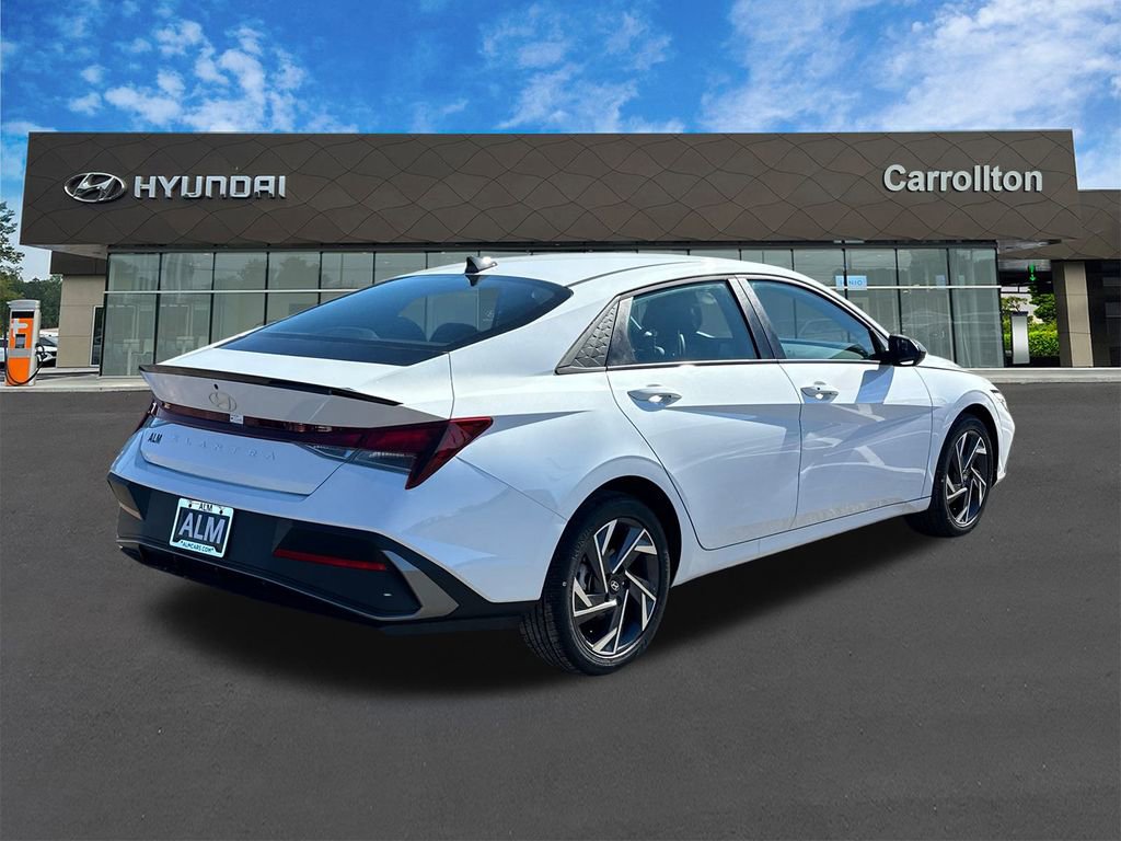 New 2025 Hyundai Elantra Sport image 5