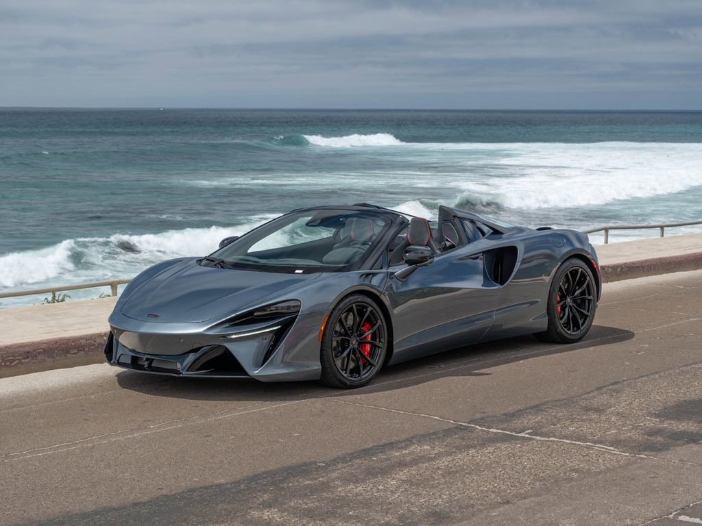 New 2026 McLaren Artura Spider image 1