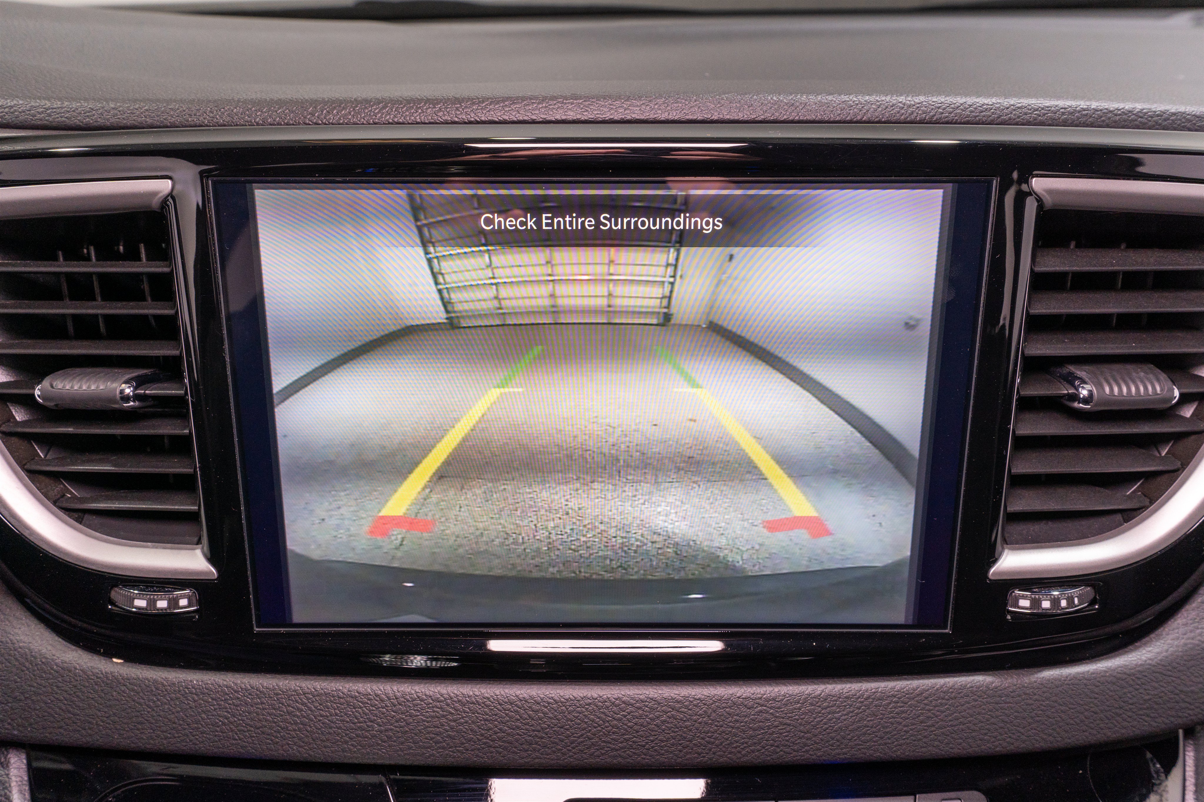 Used 2025 Chrysler Pacifica Select FWD image 19