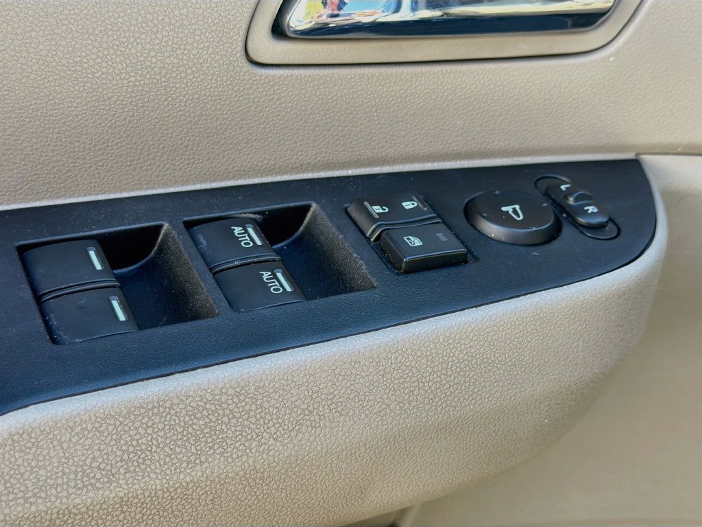 Used 2016 Honda Odyssey EX-L image 17