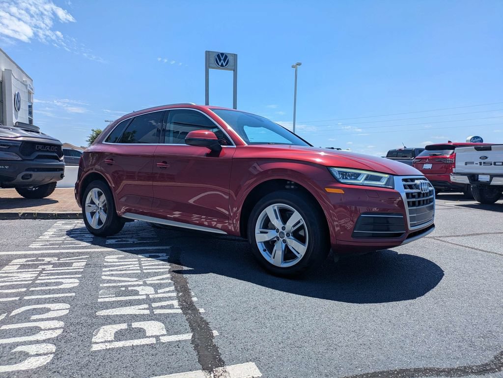 Used 2018 Audi Q5 2.0T Premium Plus w/ Premium Plus Package AWD/4WD image 3
