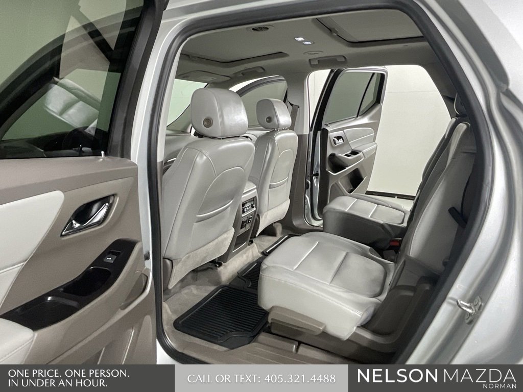 Used 2018 Chevrolet Traverse LT image 12