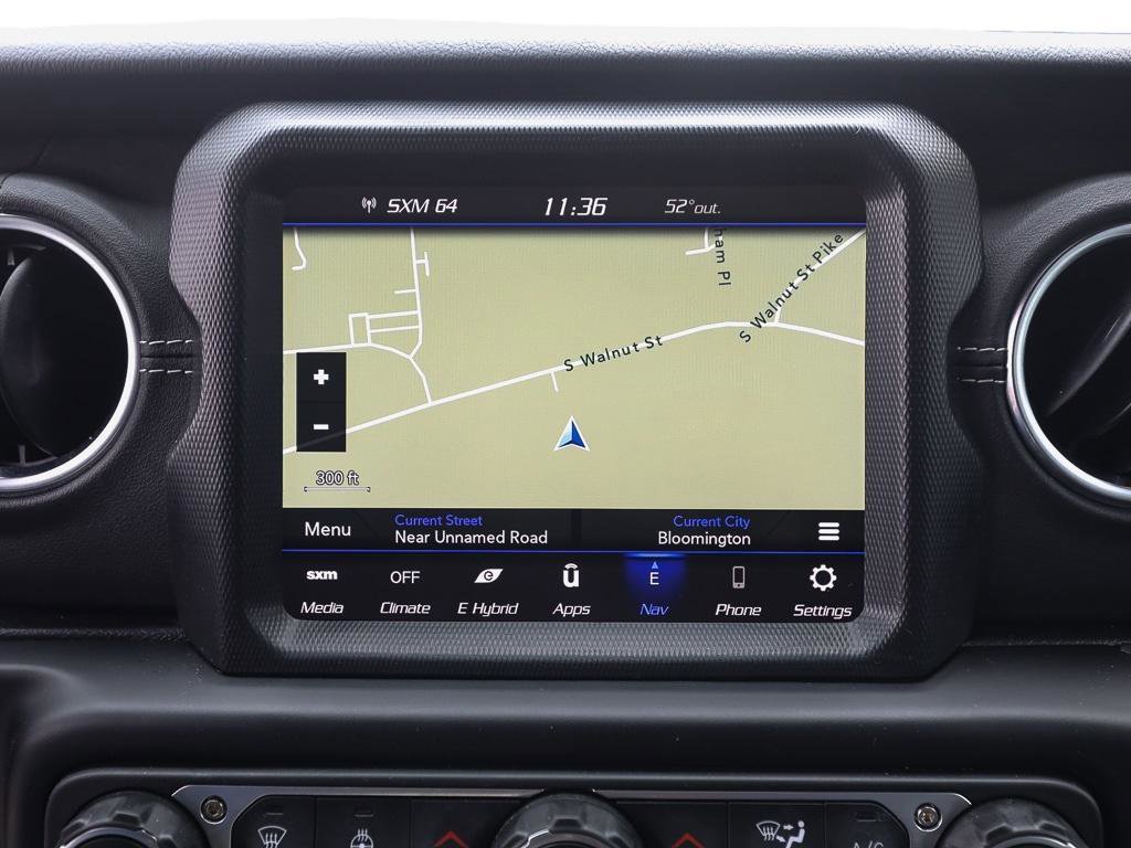 Used 2023 Jeep Wrangler Unlimited Sahara w/ Cold Weather Group AWD/4WD image 18