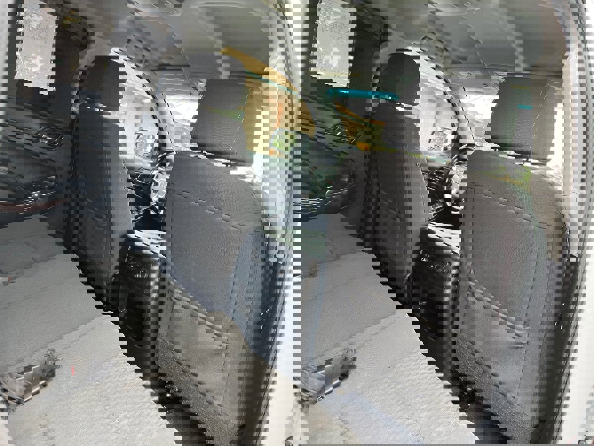 Used 2019 GMC Yukon XL SLE w/ SLE Value Package image 33