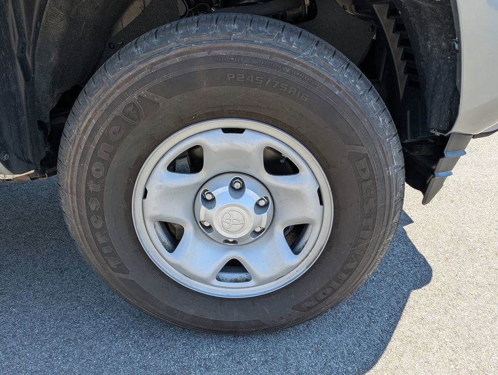 Used 2022 Toyota Tacoma SR AWD/4WD image 12