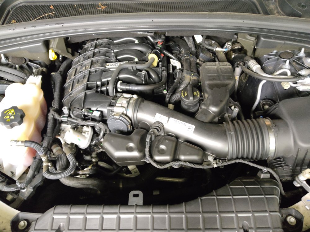 Used 2023 Jeep Grand Cherokee Laredo AWD/4WD image 30