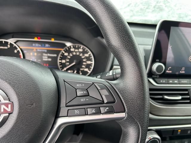 Used 2023 Nissan Altima 2.5 SV FWD image 21