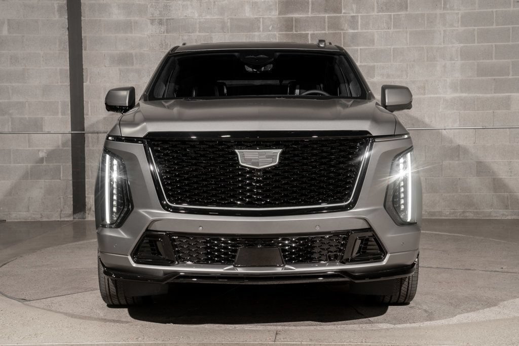 Used 2026 Cadillac Escalade V AWD/4WD image 3