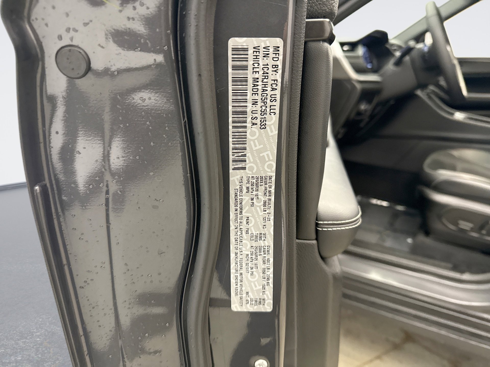 Used 2023 Jeep Grand Cherokee Altitude AWD/4WD image 20