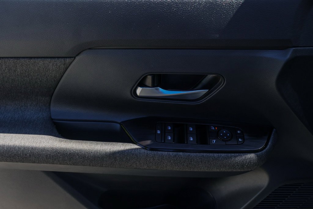 New 2026 Nissan Kicks SV FWD image 24
