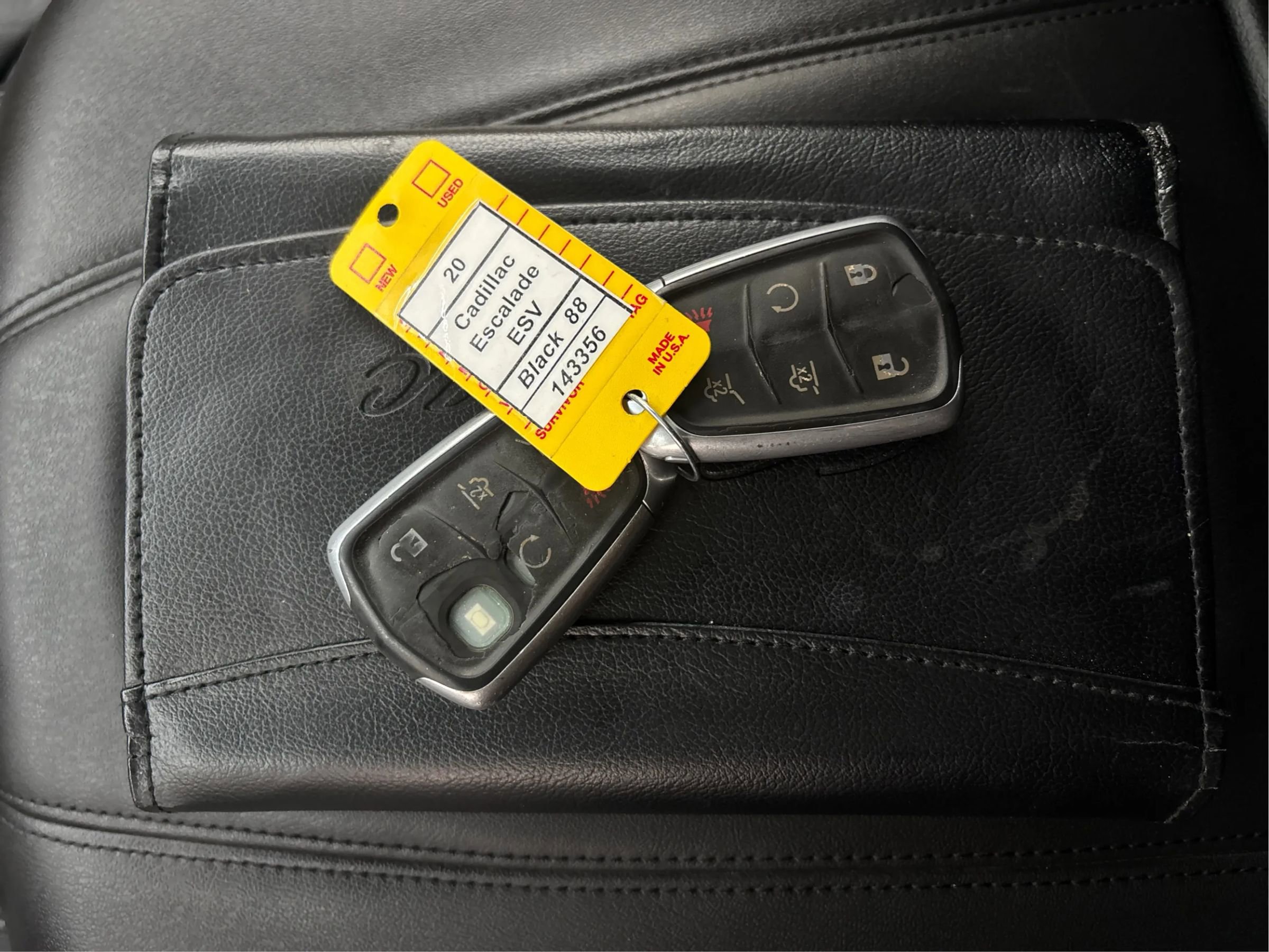 Used 2020 Cadillac Escalade ESV Premium Luxury image 42