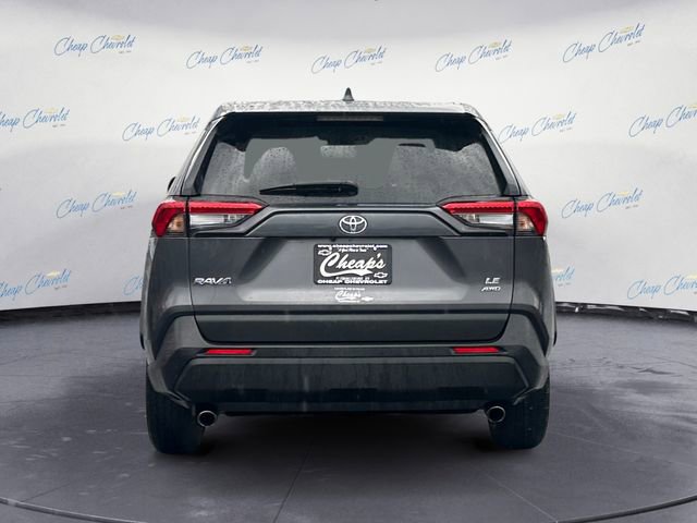 Used 2024 Toyota RAV4 LE image 4