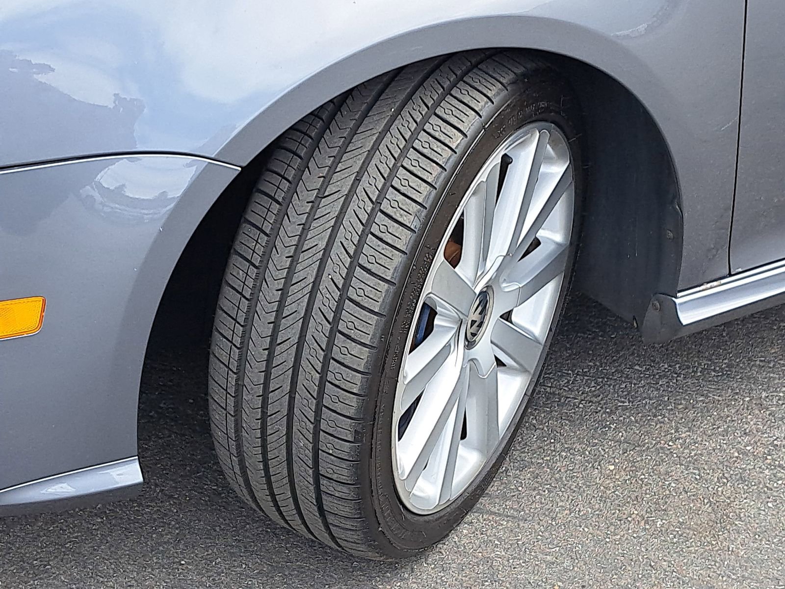 Used 2008 Volkswagen R32 AWD/4WD image 31