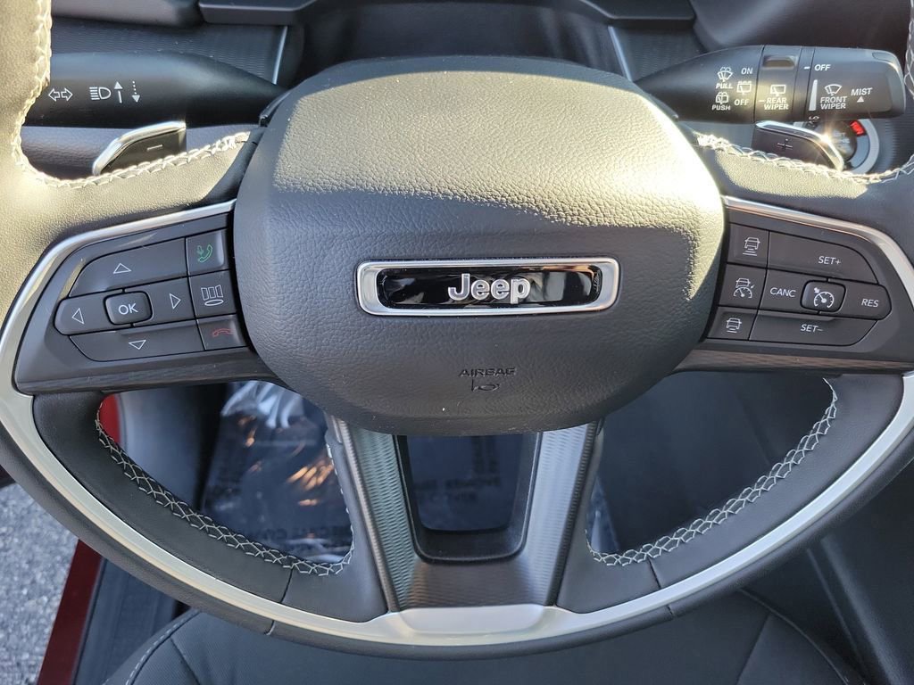 Used 2024 Jeep Grand Cherokee Laredo X w/ Trailer Tow Package image 26