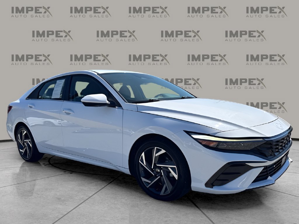 Used 2025 Hyundai Elantra SEL FWD image 7