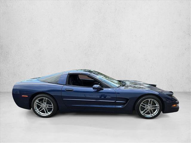 Used 2000 Chevrolet Corvette Coupe w/ Roof Pkg RWD video 4