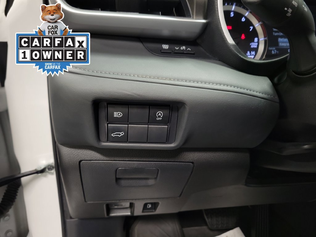 Used 2025 Toyota Highlander XLE AWD/4WD image 24