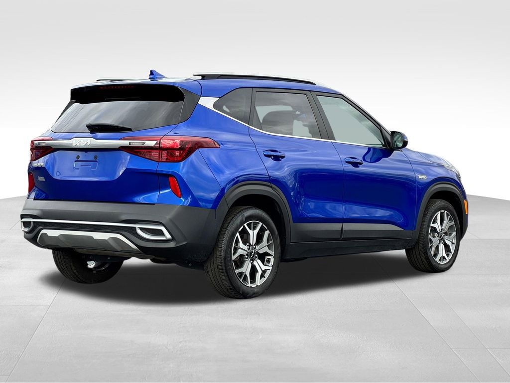 Used 2023 Kia Seltos EX AWD/4WD image 7
