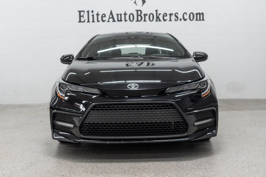 Used 2021 Toyota Corolla SE FWD image 3