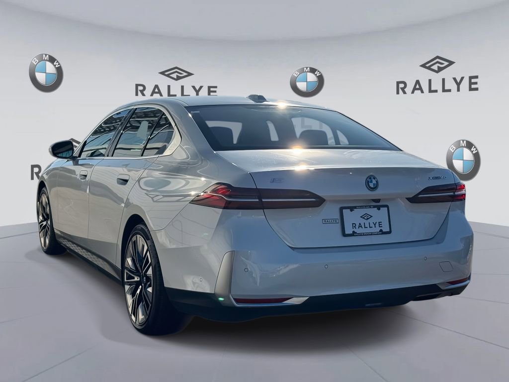 Certified 2025 BMW i5 xDrive40 w/ Premium Package image 8