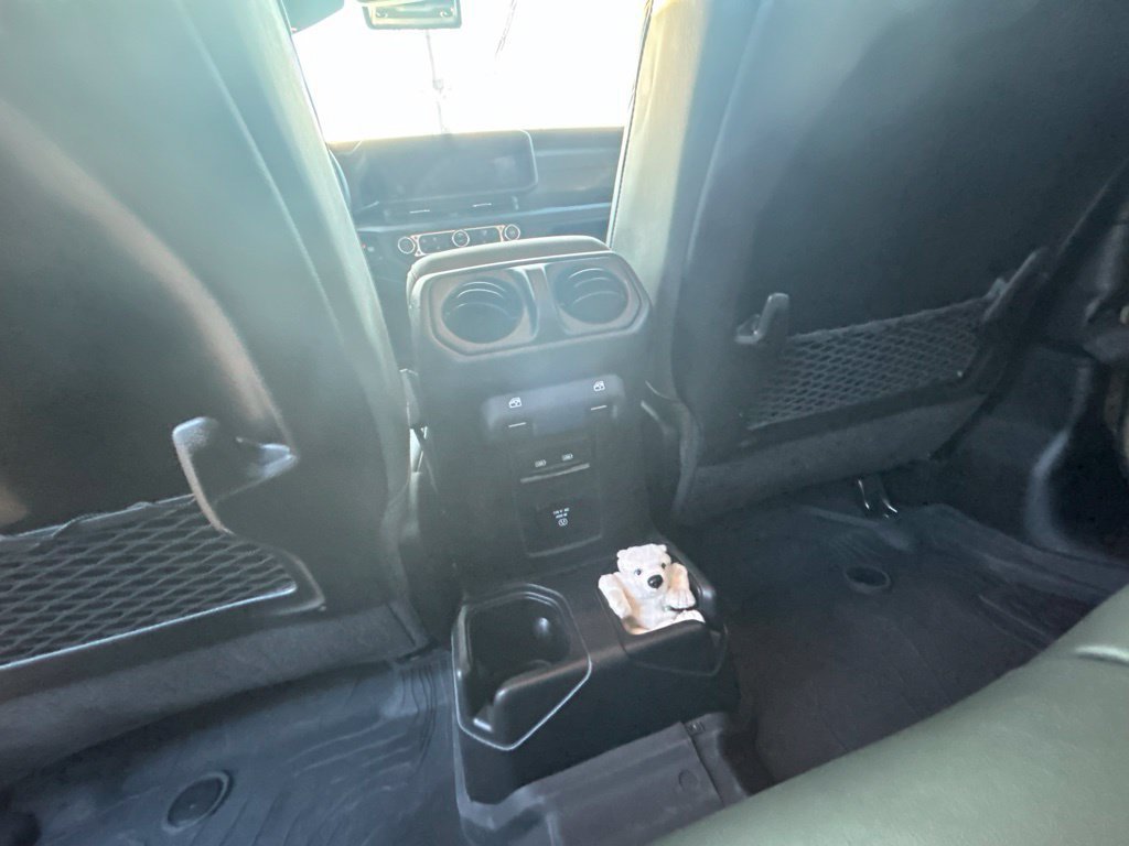 Used 2025 Jeep Gladiator Mojave AWD/4WD image 30