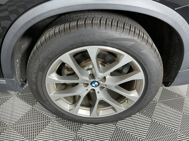 Used 2020 BMW X5 xDrive40i w/ Premium Package AWD/4WD image 17