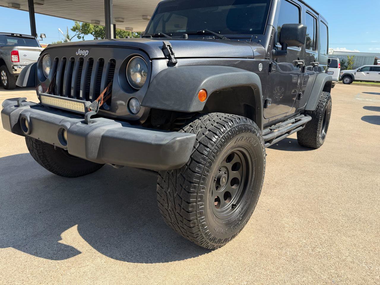 Used 2018 Jeep Wrangler Unlimited Sport w/ Connectivity Group image 9