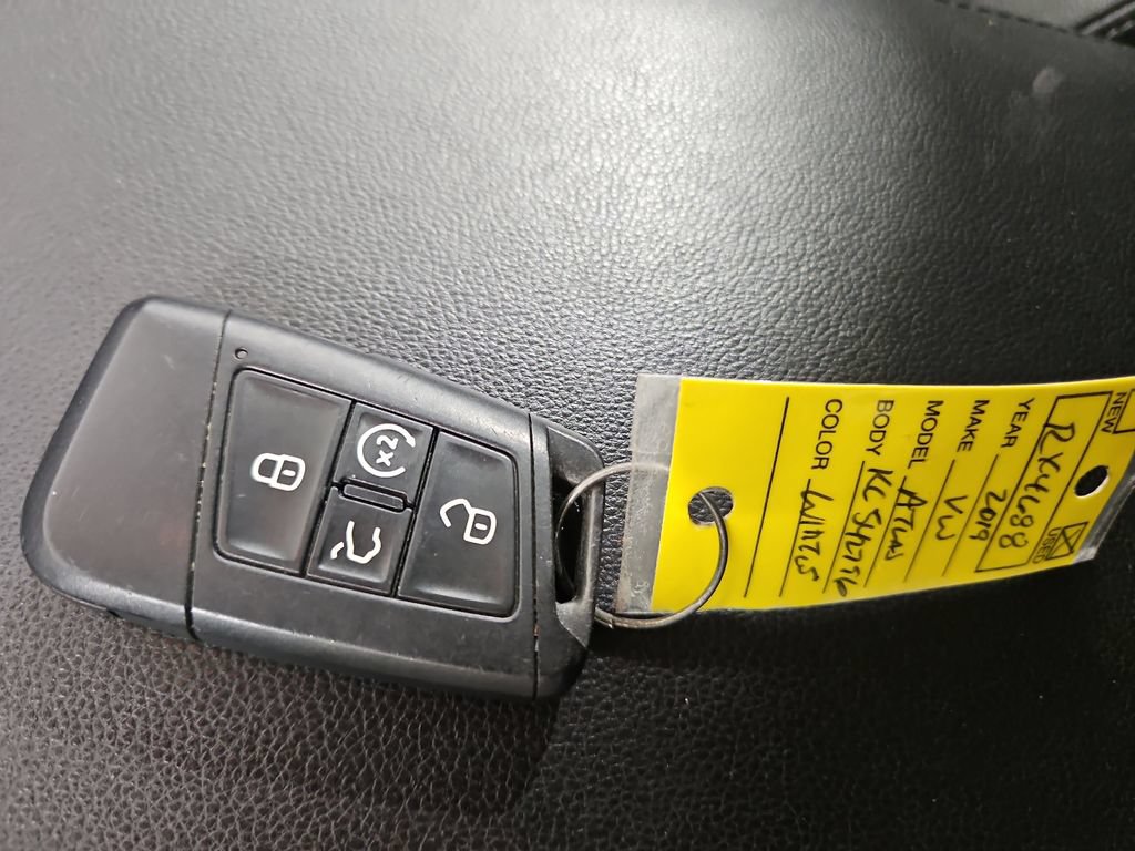 Used 2019 Volkswagen Atlas SEL AWD/4WD image 30