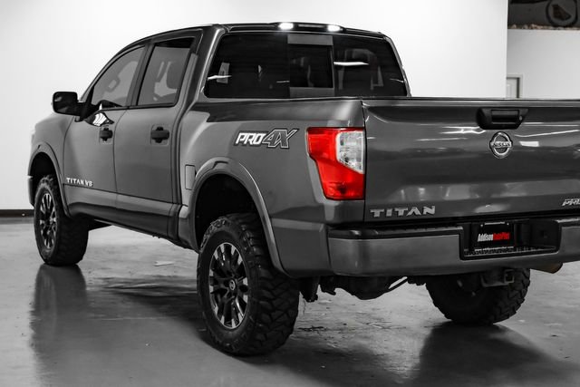 Used 2019 Nissan Titan PRO-4X AWD/4WD image 12