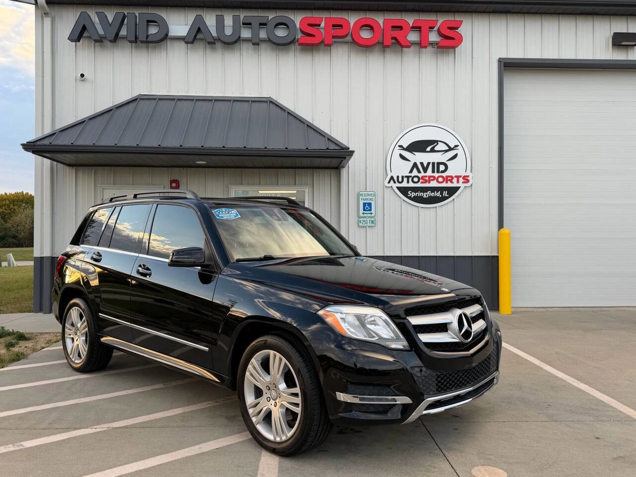 Used 2015 Mercedes-Benz GLK 250 BlueTEC 4MATIC image 2