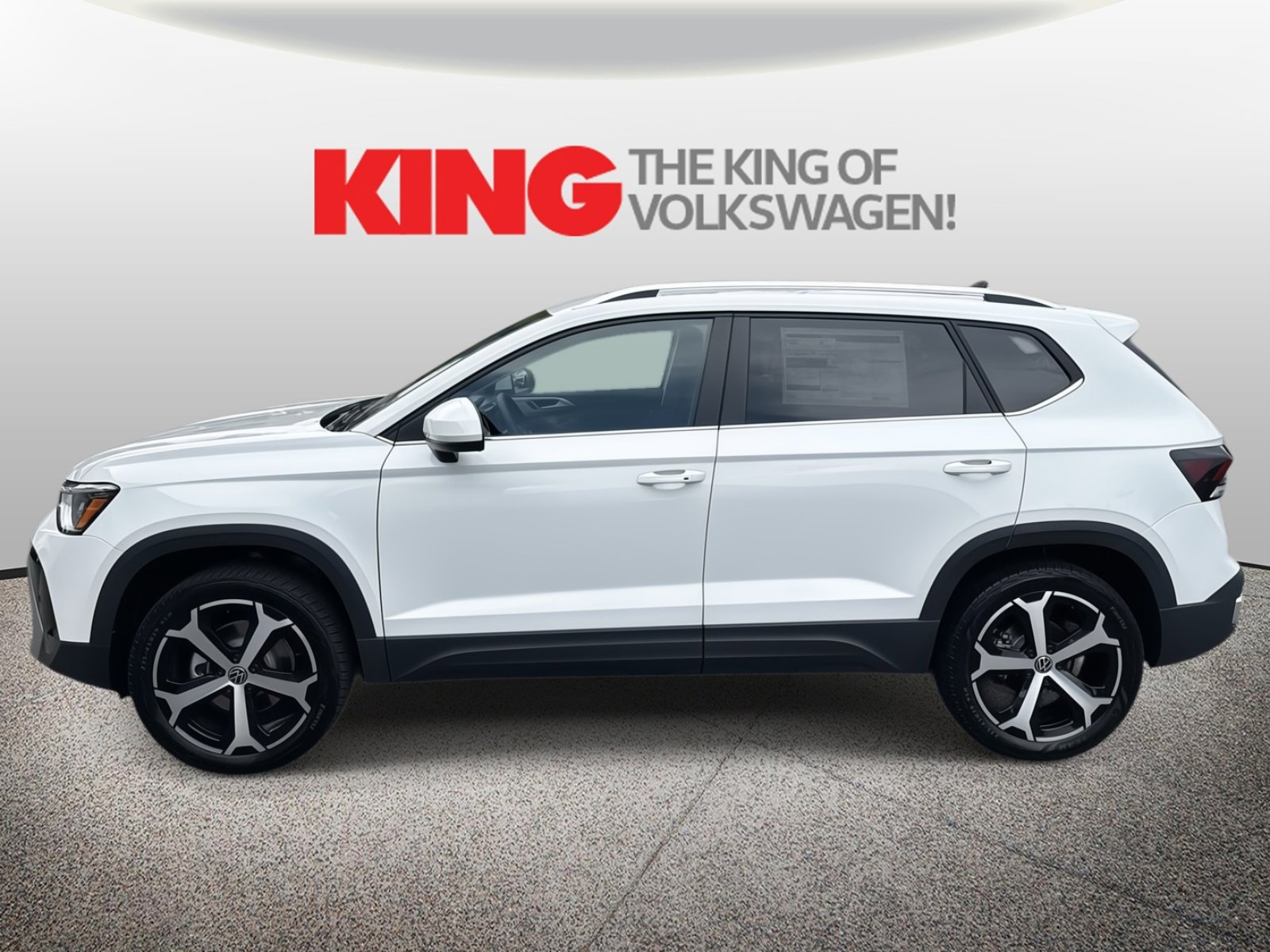 New 2025 Volkswagen Taos SEL image 7