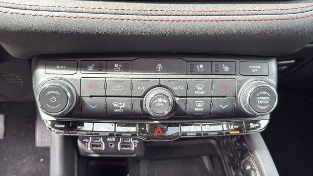 Certified 2024 Dodge Durango R/T image 21