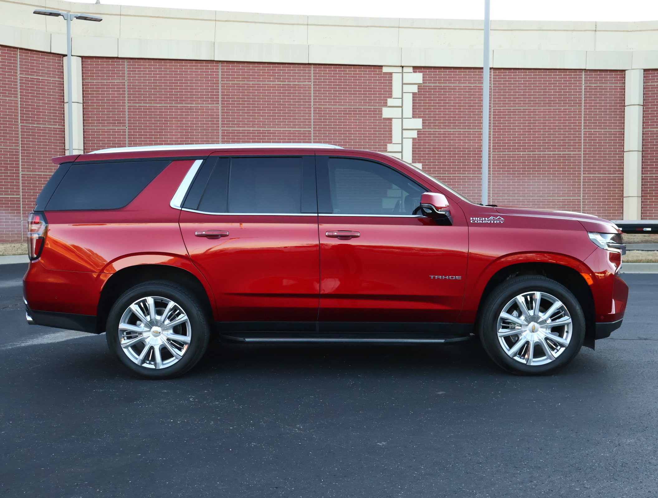 Used 2024 Chevrolet Tahoe High Country w/ Advanced Technology Package image 40