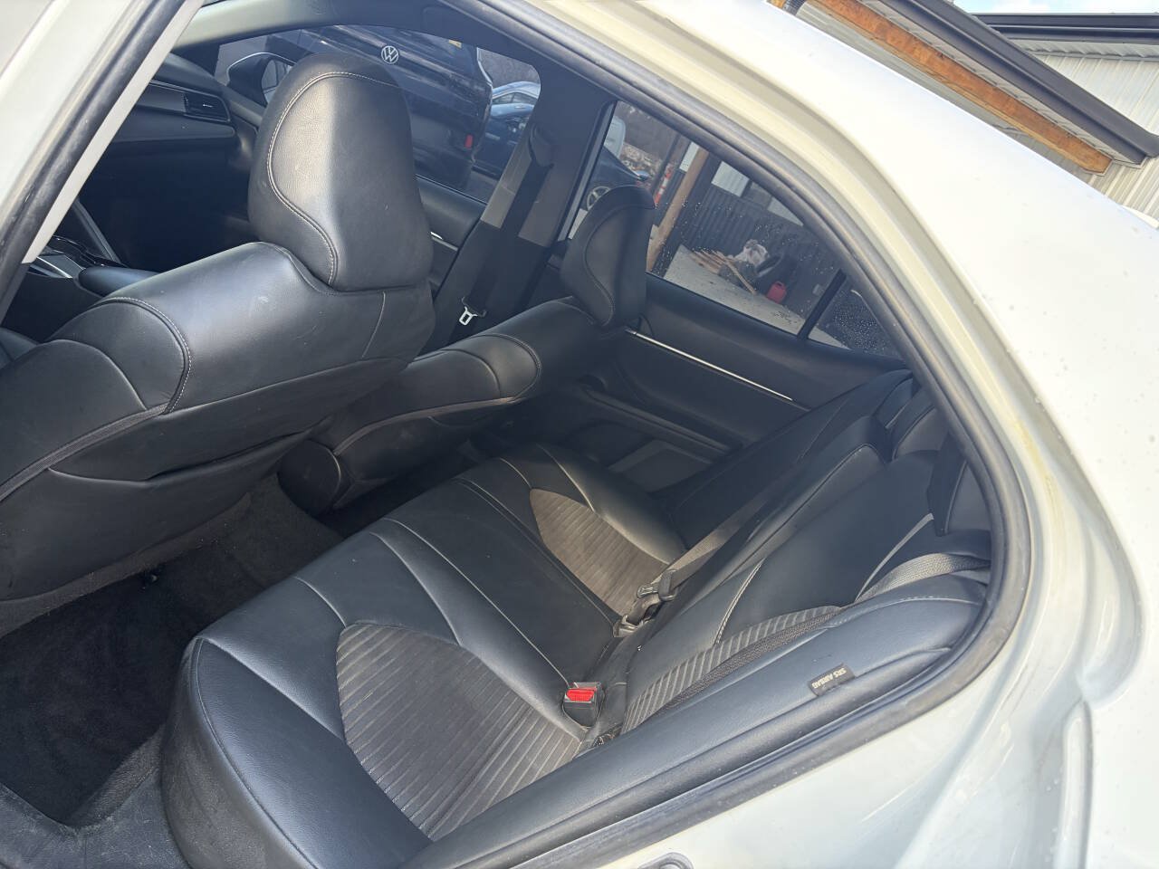 Used 2020 Toyota Camry SE FWD image 14