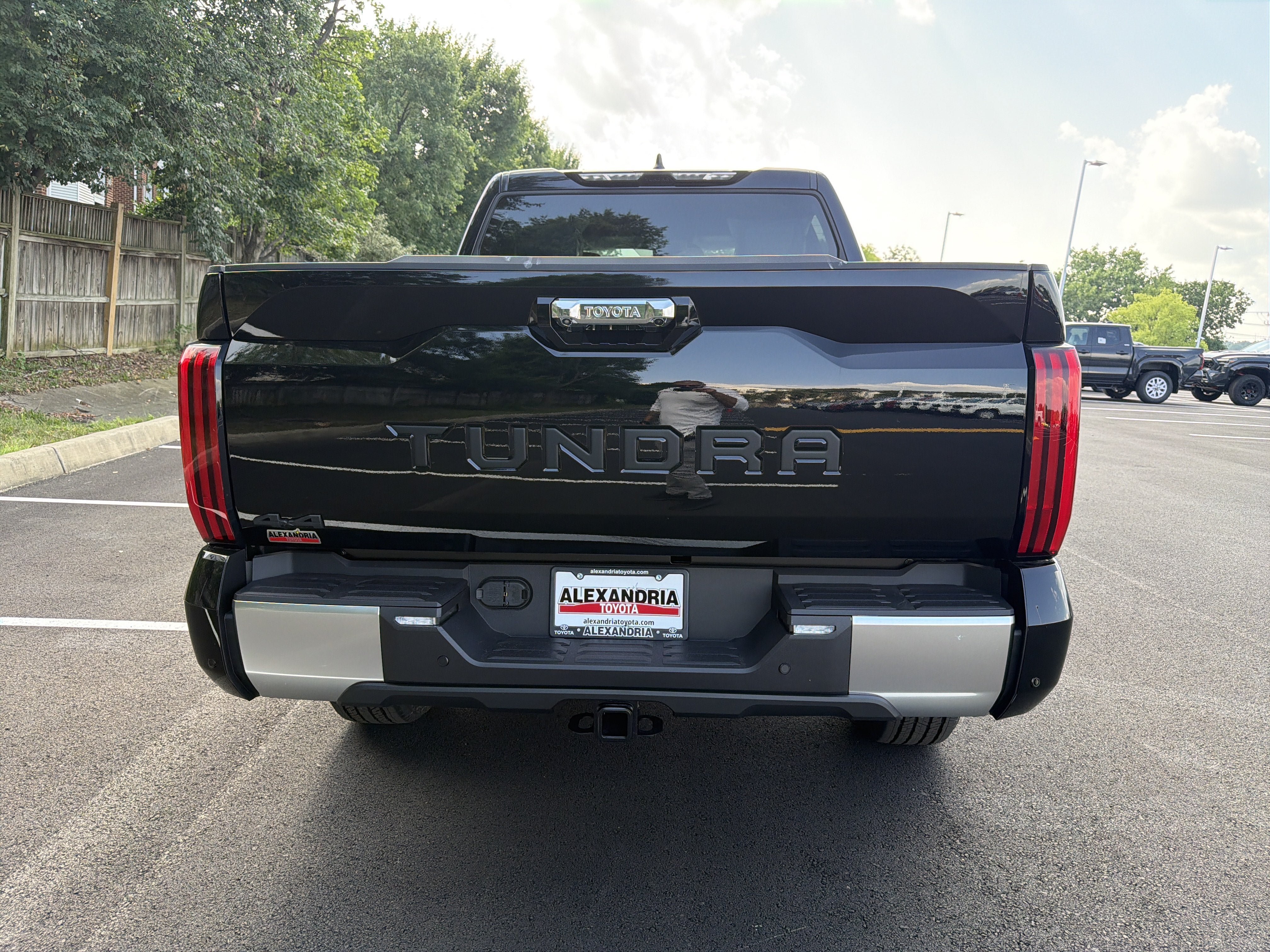 New 2026 Toyota Tundra Limited AWD/4WD image 6