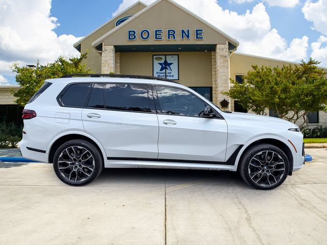 Used 2025 BMW X7 M60i AWD/4WD image 6