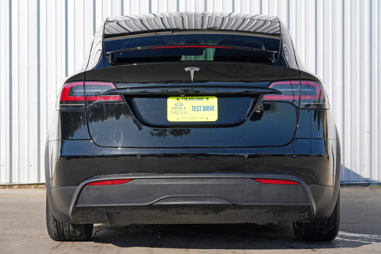Used 2022 Tesla Model X image 11