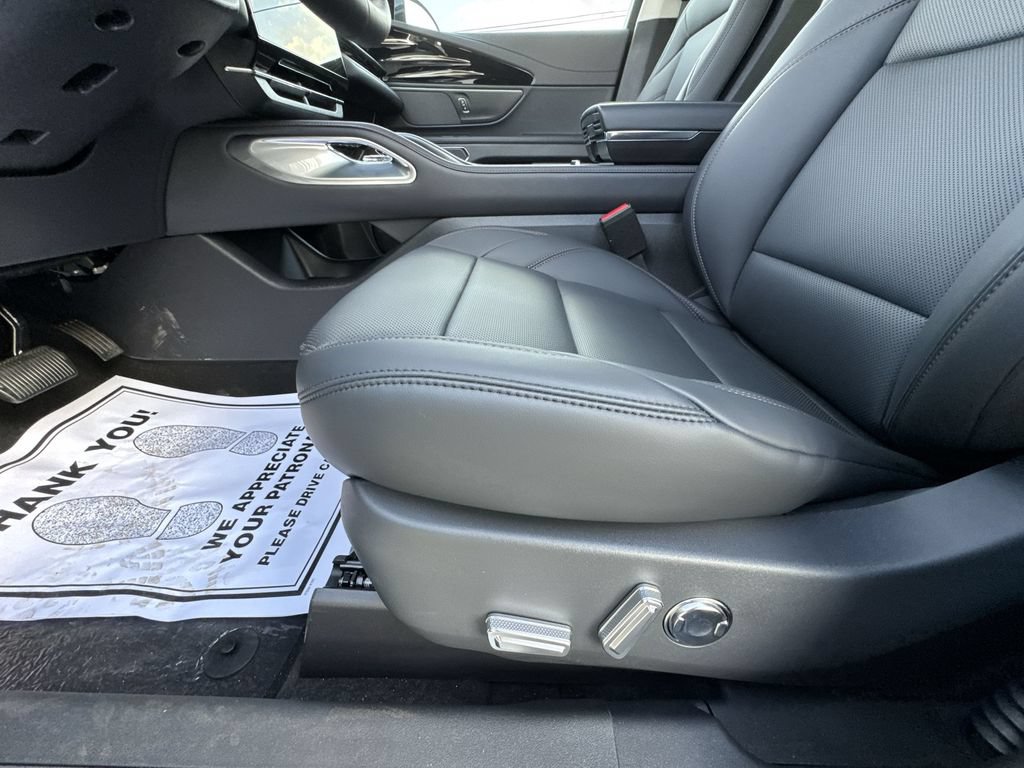 New 2026 Lincoln Nautilus Premier AWD/4WD image 12