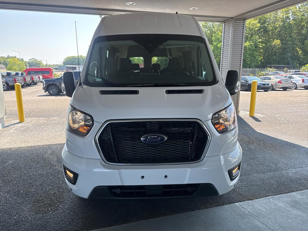 Used 2024 Ford Transit 350 XLT image 5