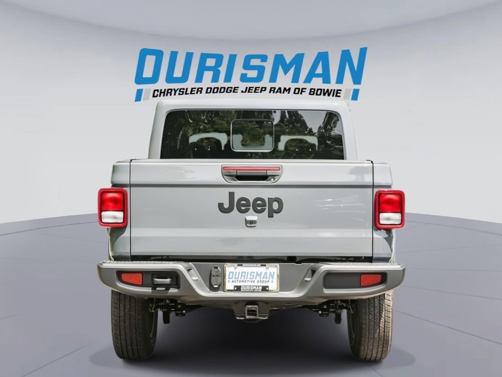 New 2025 Jeep Gladiator Sport AWD/4WD image 5