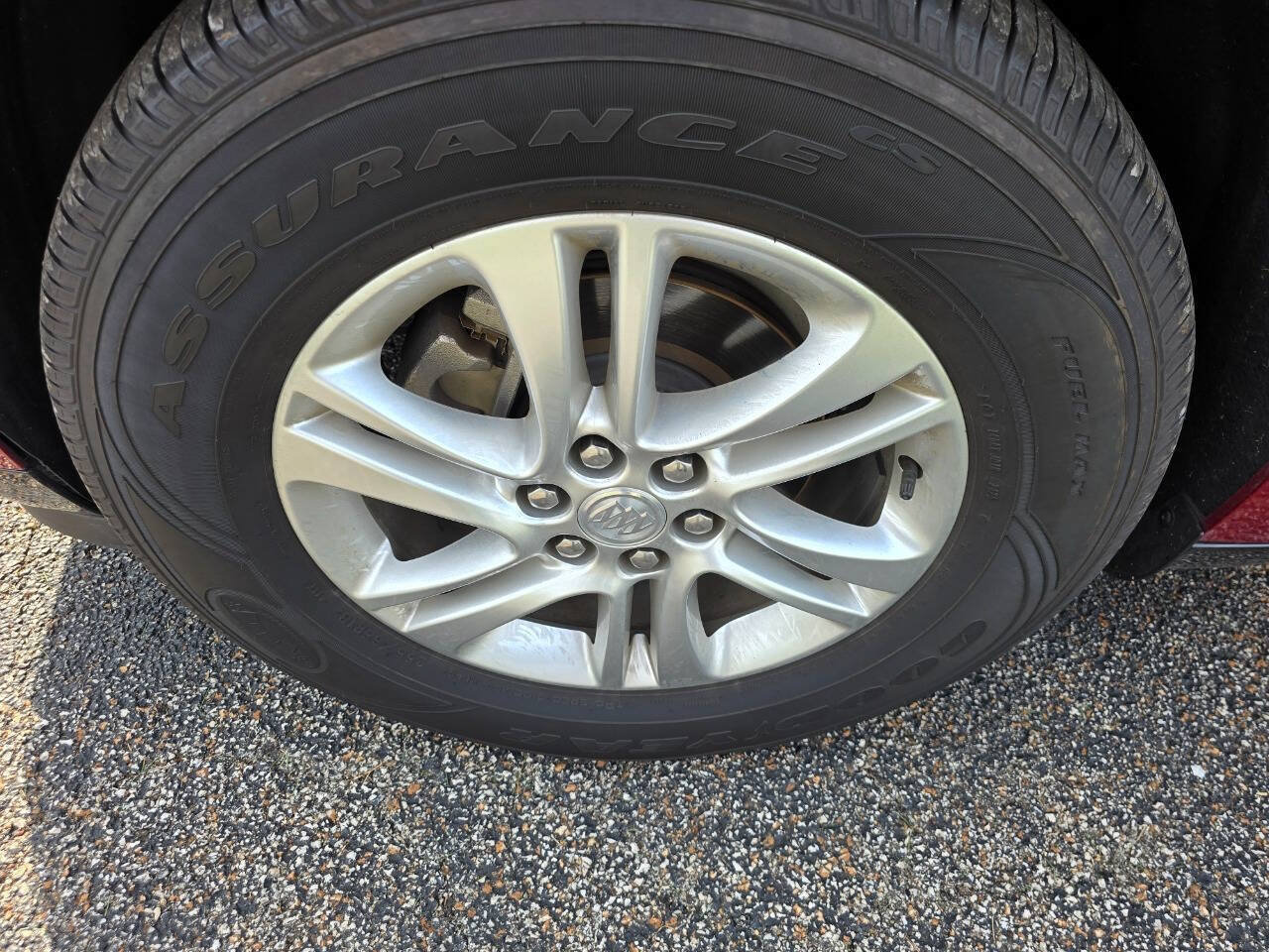 Used 2019 Buick Enclave Essence FWD image 24