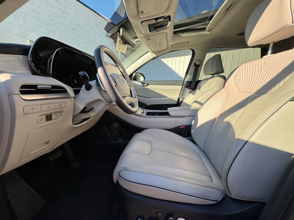 Used 2024 Hyundai Palisade Calligraphy image 7